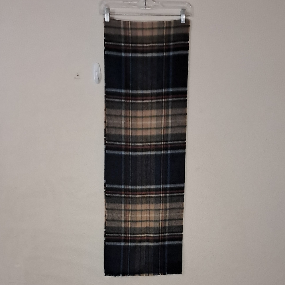 Fraas Men's Dark Herringbone Scarf